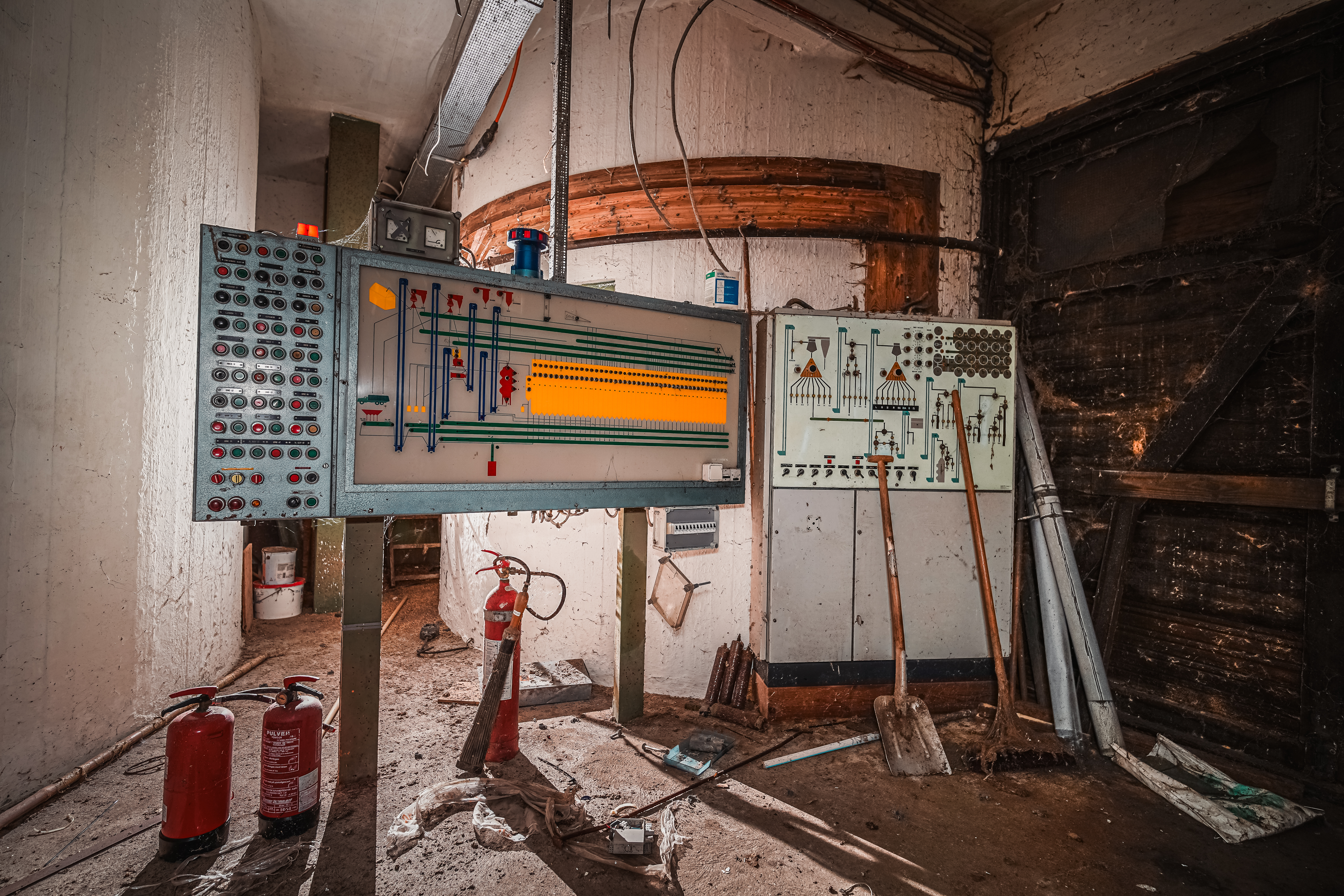 Photography: Forgotten Control Room